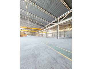 Capannone industriale  Calle senda galiana. Nave industrial en venta en coslada 7.159 m