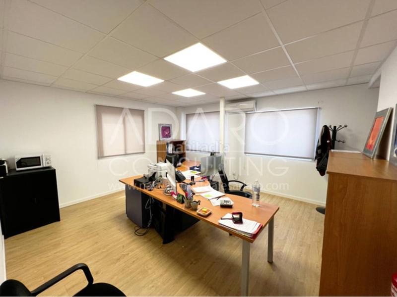 Foto a69ec1d0-0356-4e8f-aca4-94875838f290. Nau industrial a Loeches