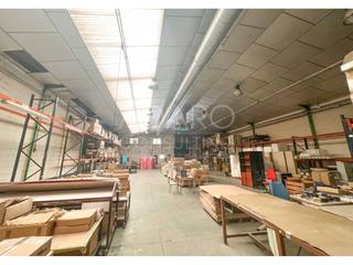 Bâtiment à usage industriel  Los frailes. Nave industrial en venta en daganzo de arriba