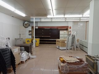 Local Comercial  Plaça de pi i margall. Venta local - gironella