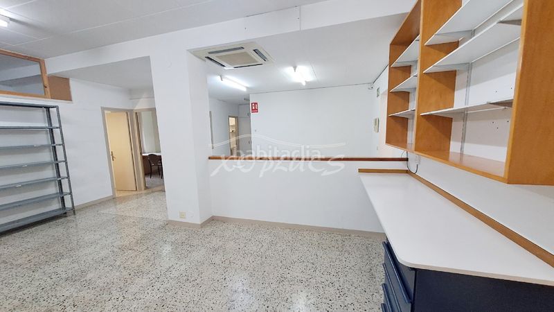 Foto a57a88d8-574a-4dba-82ef-423db1fe43d3. Lloguer local comercial a Avià