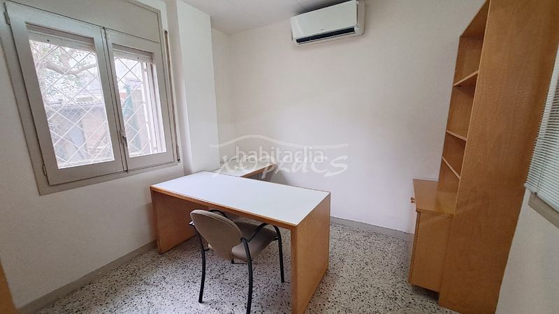 Foto bbe08368-f3ab-40de-9454-7b8286a85730. Lloguer local comercial a Avià