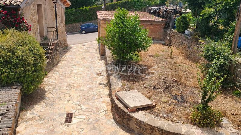 Foto a032fa8d-d0f1-435f-a5bc-18484a6e854b. Casa amb calefacció a Vilada