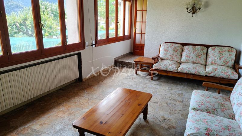 Foto c895e575-8354-4963-9d94-b6c32ae48f49. Casa amb calefacció a Vilada