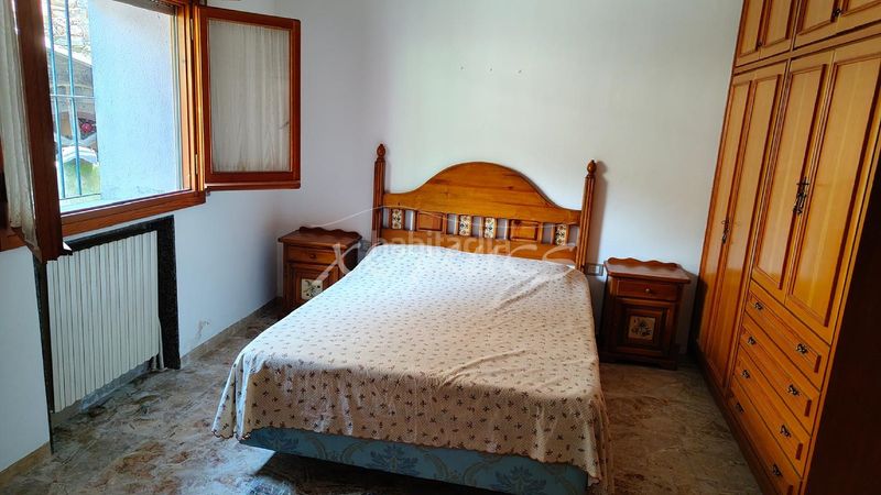 Foto e9b2e3fe-cfc4-46f1-8a62-da2e2e9fc8d4. Casa amb calefacció a Vilada