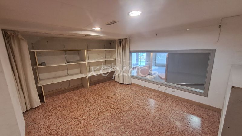 Foto 2567f4f0-ae8a-4094-8ce6-574e86167d2e. Lloguer local comercial a Berga