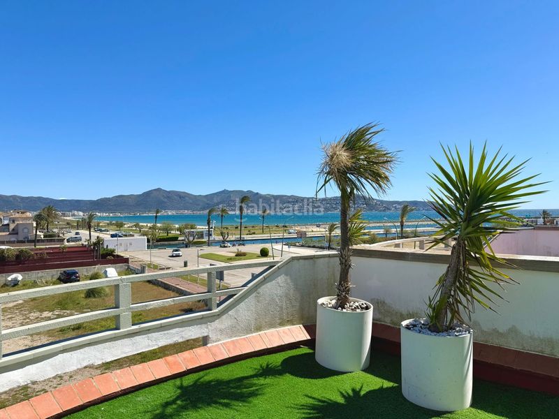 Foto c90d24c2-ca17-460d-915b-fb097003121d. Casa adossada amb piscina a Salins - Cavall de Mar Empuriabrava