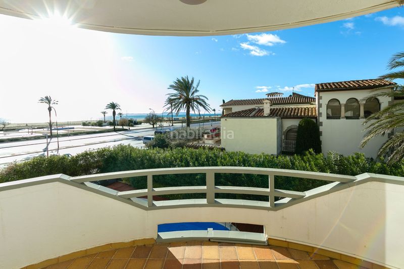 Foto b3b32303-4a87-4ed6-8567-70be3f268323. Casa adossada amb piscina a Salins - Cavall de Mar Empuriabrava