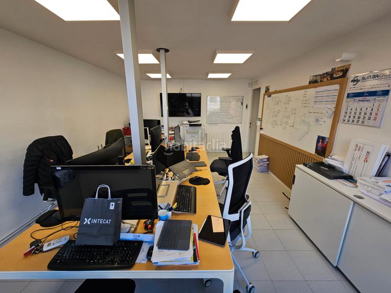 Foto 859e498f-65bb-47c5-9b70-e23efb15c824. Oficina  a 3 esquinas de la rambla en Centre Sabadell