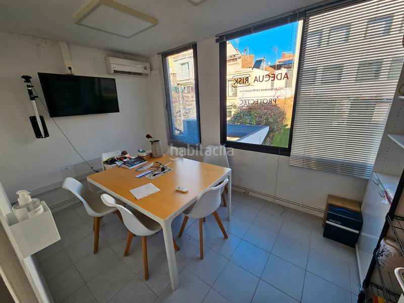 Foto e00e6785-bfb4-4669-a345-bb1e8cafd174. Oficina  a 3 esquinas de la rambla en Centre Sabadell