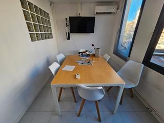 Bureau  Carrer de lacy. Oficina a 3 esquinas de la rambla