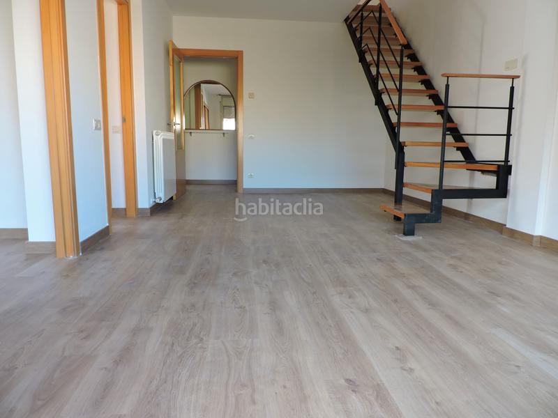 Foto 337ce319-59a0-46c6-8487-50363ae14218. Àtic amb calefacció aparcament a Centre Sabadell