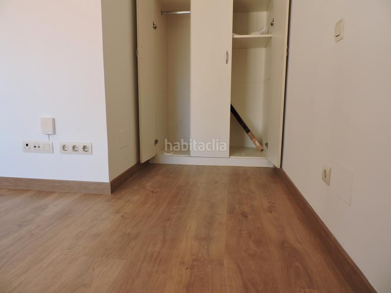 Foto df92003e-34e2-4be6-88a8-52fb3a612b6a. Àtic amb calefacció aparcament a Centre Sabadell