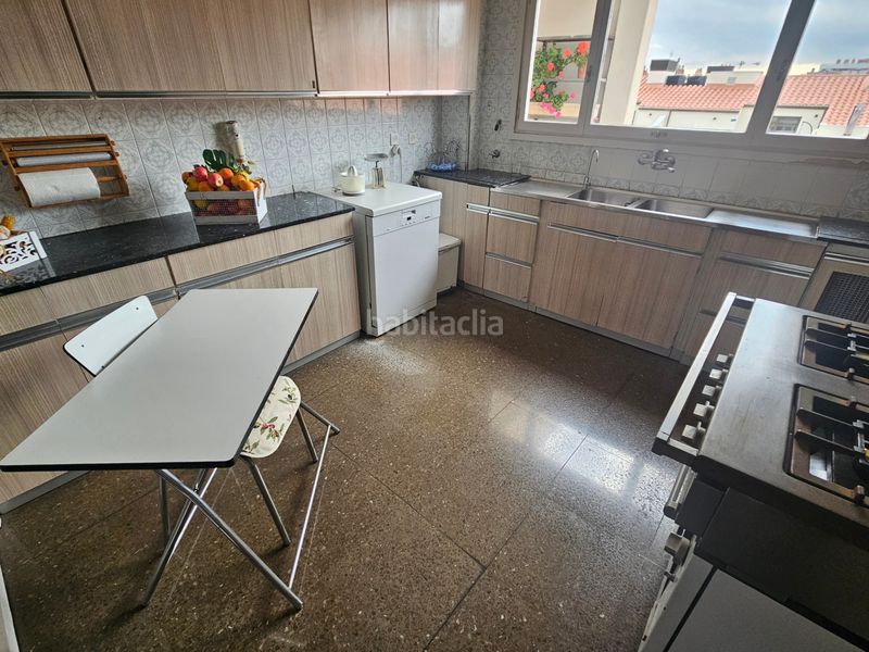 Foto 048660c9-615e-4db9-9caa-798f2f4edcde. Pis amb xemeneia calefacció a Centre Sabadell