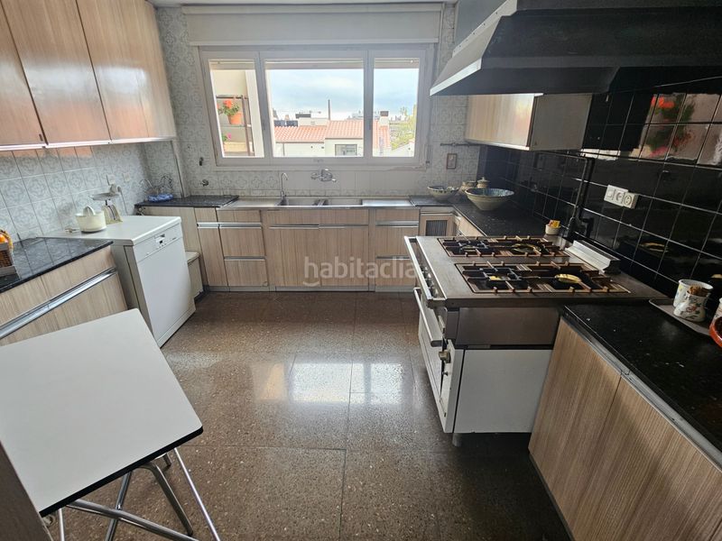 Foto 07871d94-80be-46e3-a712-ff1eac09ad1d. Pis amb xemeneia calefacció a Centre Sabadell