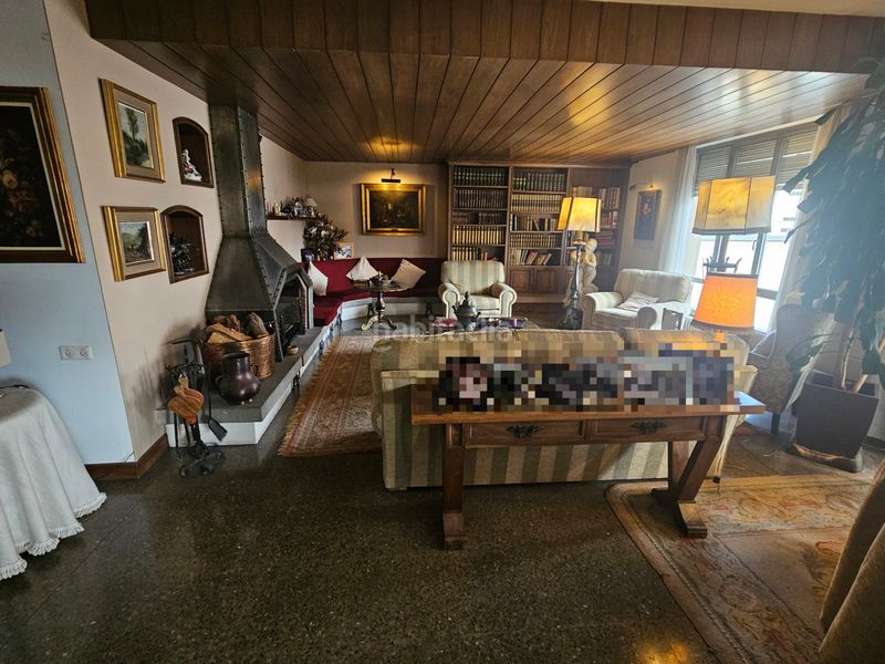 Foto 8a8a08c1-c2d2-425b-ad9d-a2884ca81b55. Pis amb xemeneia calefacció a Centre Sabadell