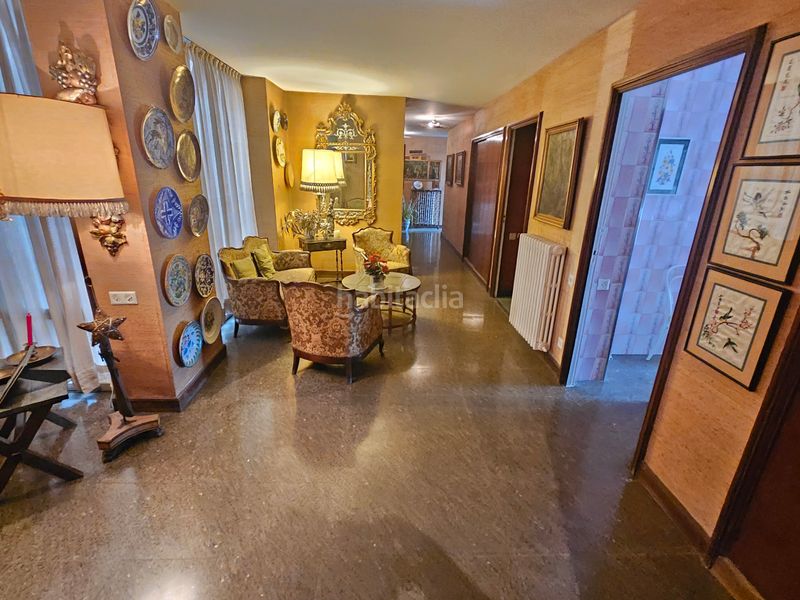 Foto 9815678d-7eb3-4912-aff6-4473bad7797e. Pis amb xemeneia calefacció a Centre Sabadell