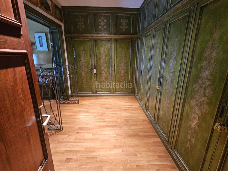 Foto cc132b36-8ecb-41d1-b28a-aff162cfea5e. Pis amb xemeneia calefacció a Centre Sabadell