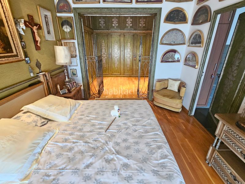 Foto dad1d8bf-b640-4157-9efa-ce515a339235. Pis amb xemeneia calefacció a Centre Sabadell