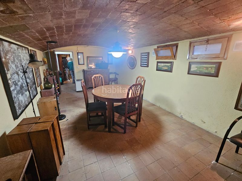 Foto aa48606a-25bc-4dea-a357-73107d803177. Casa amb xemeneia calefacció aparcament a Creu Alta Sabadell