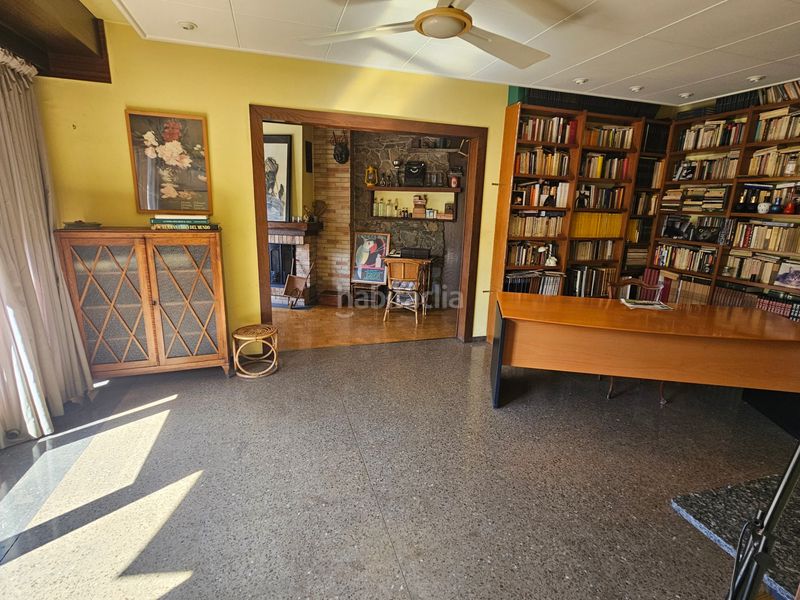 Foto 3fc96165-8a98-465e-afb2-dfa58f96c46a. Pis amb xemeneia calefacció a Centre Sabadell