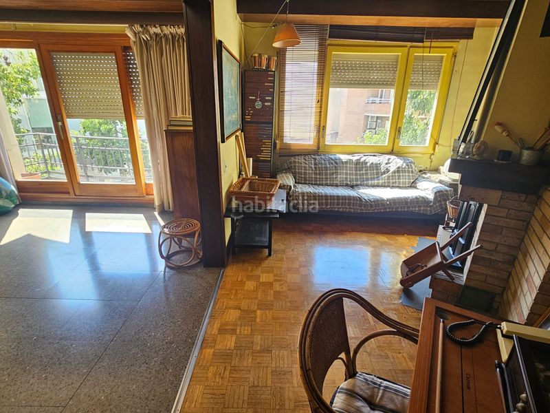 Foto d55fa16a-15dd-4760-9479-7cbc4616fcfe. Pis amb xemeneia calefacció a Centre Sabadell