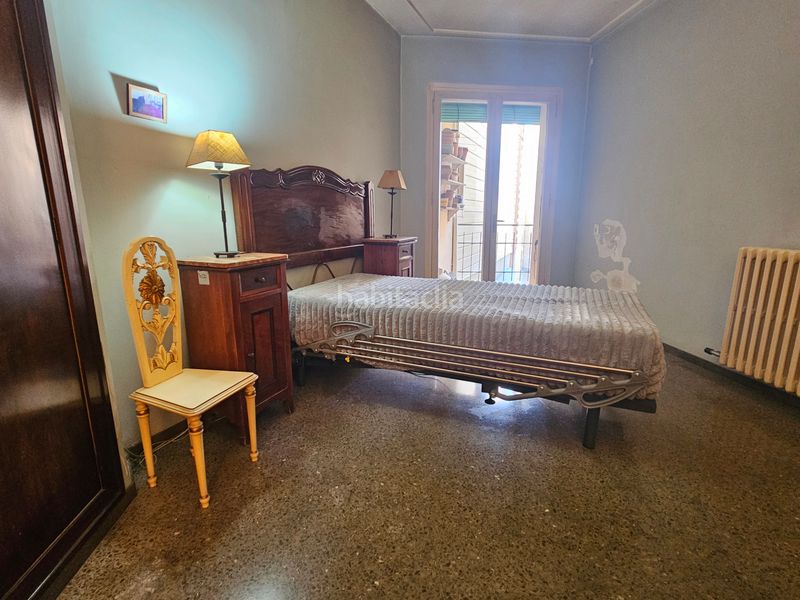 Foto d67531fe-1e5b-4079-b9ef-51588bed6e11. Pis amb xemeneia calefacció a Centre Sabadell