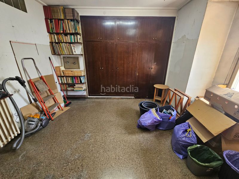 Foto dd533cb4-c455-4710-ac02-80f10568613c. Pis amb xemeneia calefacció a Centre Sabadell