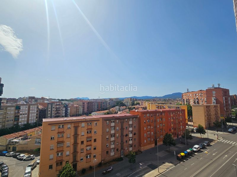 Foto 54a73db6-cc5c-400f-a5ed-eb49bcaad2ee. Pis amb calefacció a Creu Alta Sabadell