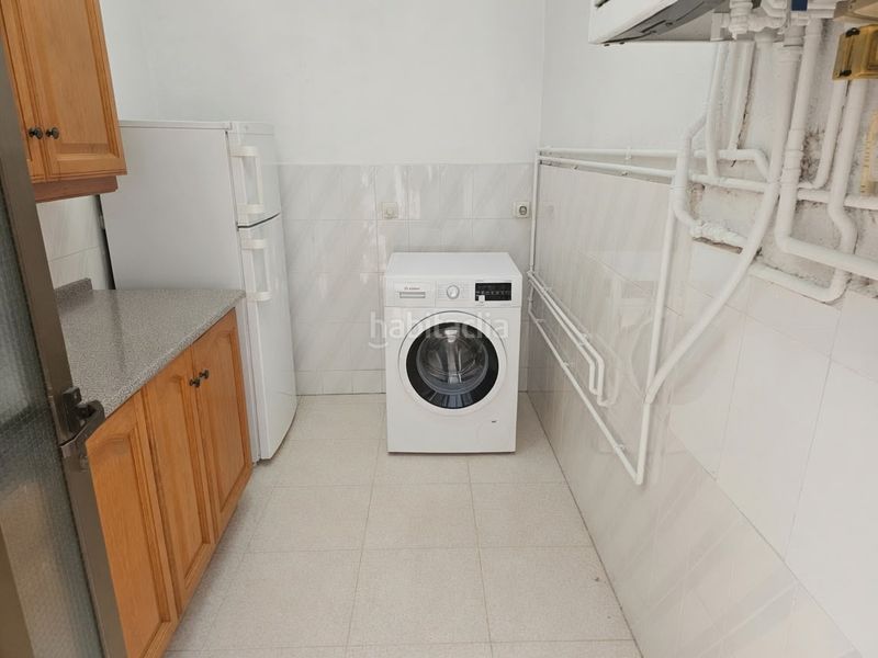 Foto 57b1aa43-1869-479a-8d73-9c6a0425a4b1. Casa amb xemeneia calefacció aparcament a Creu Alta Sabadell
