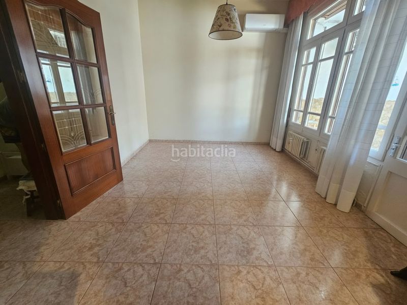 Foto d554ee3c-bccc-4bed-b423-bb293d5471c9. Casa amb xemeneia calefacció aparcament a Creu Alta Sabadell