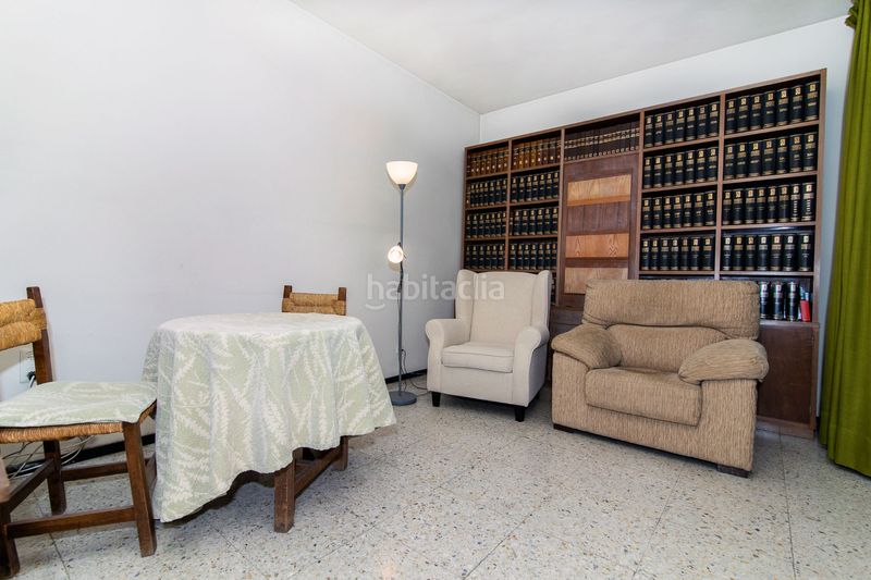 Foto 0e0f89cc-1f18-4a38-8d7a-fafe6b2a7f03. Casa con riscaldamento parcheggio in Centre Sabadell