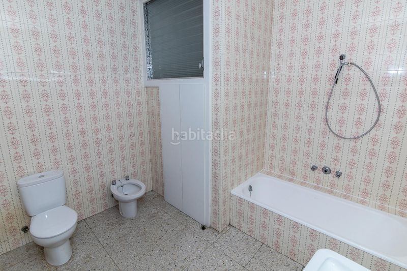 Foto 2ecebf5f-46e9-4896-baa9-750a141c5056. Casa con riscaldamento parcheggio in Centre Sabadell