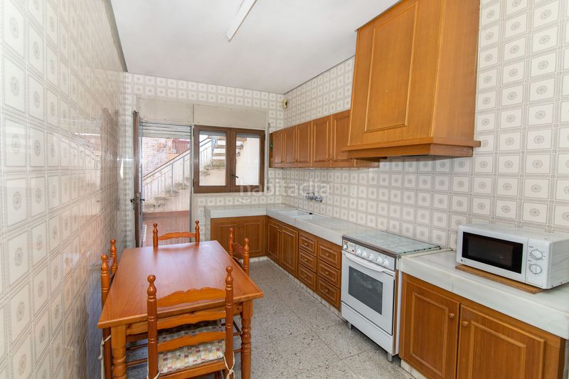 Foto 59c64661-204b-4cad-806d-3d8a702ae0d5. Casa con riscaldamento parcheggio in Centre Sabadell
