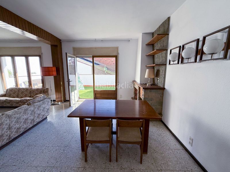 Foto 9c47860d-cd56-4622-9f83-240c59c20236. Casa con riscaldamento parcheggio in Centre Sabadell