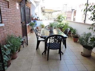 Maison à Ca n'Oriac. Casa esquinera, totalmente exterior, con terraza, balcones y loc