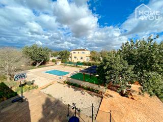 House in Sa Cabaneta. Oasis de vacaciones villa con licencia de alquiler, piscina, jar