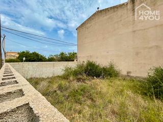 Residential Plot in Ses Salines Poble. Parcela esquinera en una zona alta y tranquila en el centro de l