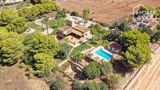 Casa a Colnia Sant Jordi. Finca exclusiva con licencia de alquiler, 454m, piscina  casa, 4