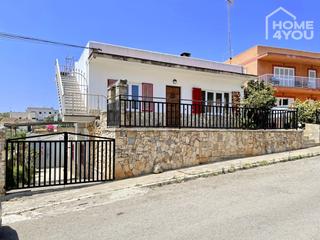 Edifici a Portocolom. Casa moderna con 2 apartamentos en portocolom, 292m, terrazas, j
