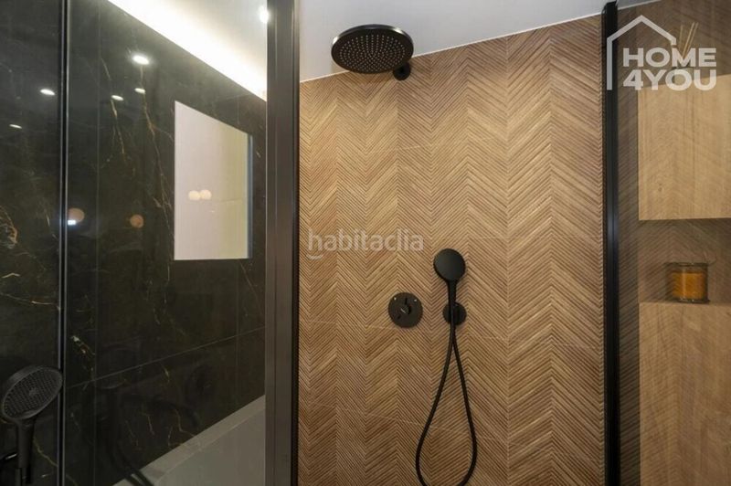 Foto 2a863967-fd60-43ee-8434-6154c316e3c2. Casa moderno adosado en santa ponsa, 198m, 3 dormitorios, 3 baños, piscina, terrazas, jardín, parking, aire acondicionado en Calvià