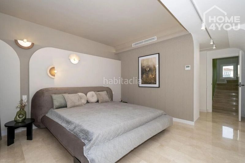 Foto 307ee114-e926-40e7-ab48-8c7bf9ee26b6. Casa moderno adosado en santa ponsa, 198m, 3 dormitorios, 3 baños, piscina, terrazas, jardín, parking, aire acondicionado en Calvià