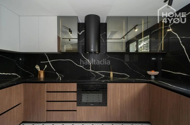 Foto 871540c6-34da-4016-94f4-0303e254e6cf. Casa moderno adosado en santa ponsa, 198m, 3 dormitorios, 3 baños, piscina, terrazas, jardín, parking, aire acondicionado en Calvià