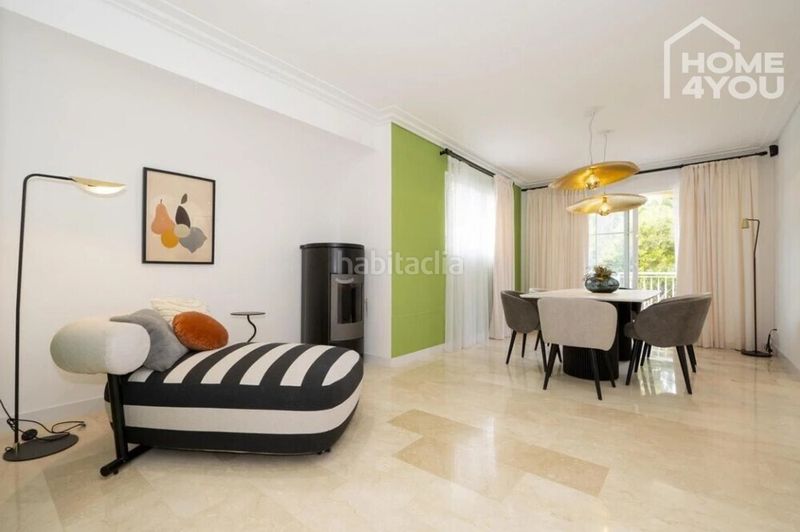 Foto b136d78a-4687-4251-a50c-5f23c71094e9. Casa moderno adosado en santa ponsa, 198m, 3 dormitorios, 3 baños, piscina, terrazas, jardín, parking, aire acondicionado en Calvià