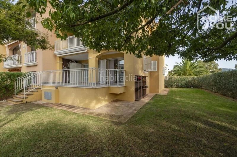 Foto f640b6c8-4d12-46b1-b46d-91e323ca5c09. Casa moderno adosado en santa ponsa, 198m, 3 dormitorios, 3 baños, piscina, terrazas, jardín, parking, aire acondicionado en Calvià