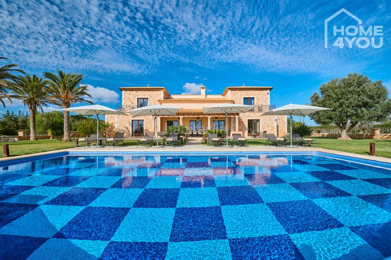 Foto 1481488f-efd2-45b9-9909-8ac7745068d2. Casa amb calefacció aparcament piscina a Cales de Mallorca Manacor