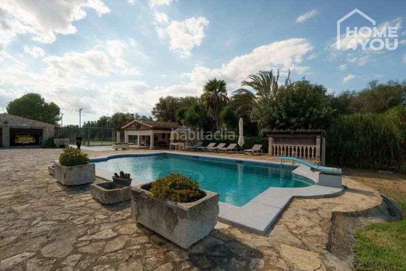 Foto 924113d9-0c5b-400a-8cab-621bdf8f6a4d. Casa amb calefacció aparcament piscina a Santa Margalida poble Santa Margalida