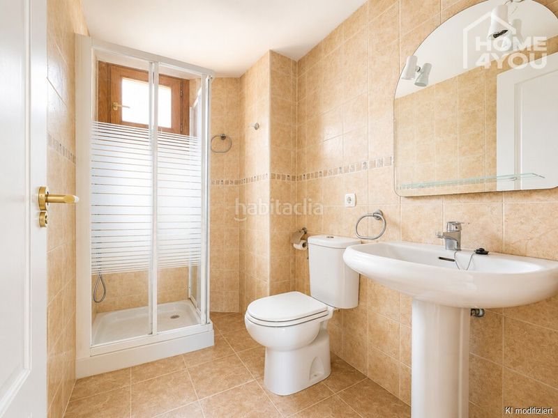 Foto d40d66f0-7e9c-4e0d-be89-960db3a40275. Pis amb aparcament a Llucmajor interior Llucmajor