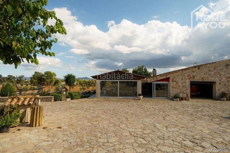 Foto 30f4cc5c-2017-4515-82d4-0a9164ede891. Casa amb calefacció aparcament piscina a Santa Margalida poble Santa Margalida