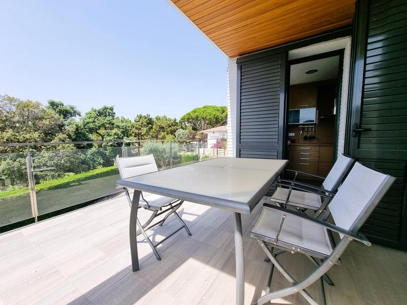 Foto 20dd35d3-eec4-4dff-80db-ccd67aac259a. Xalet amb aparcament piscina a Canyelles Lloret de Mar